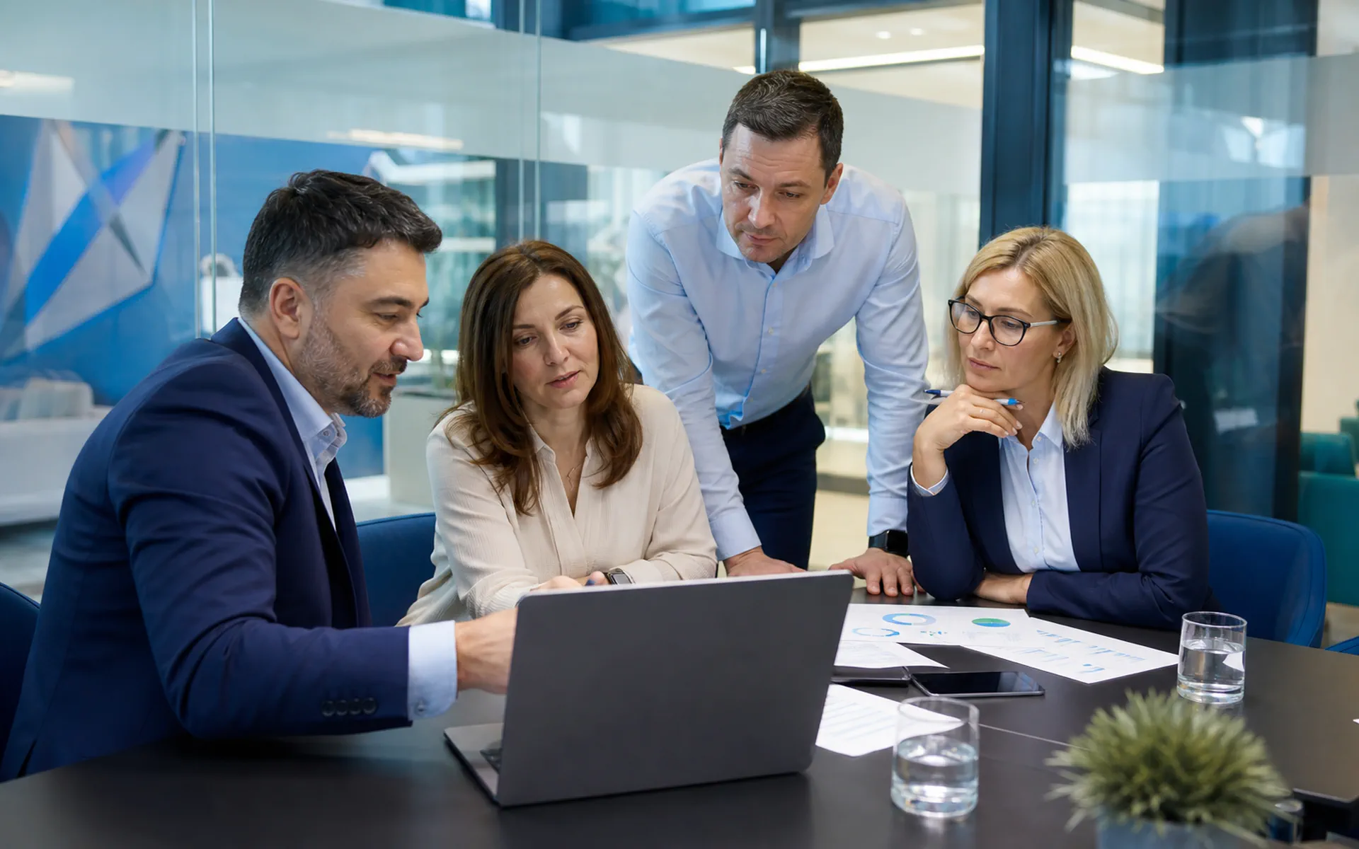B2B cégvezetők és marketingvezetők, akiknek a webinárium szól
